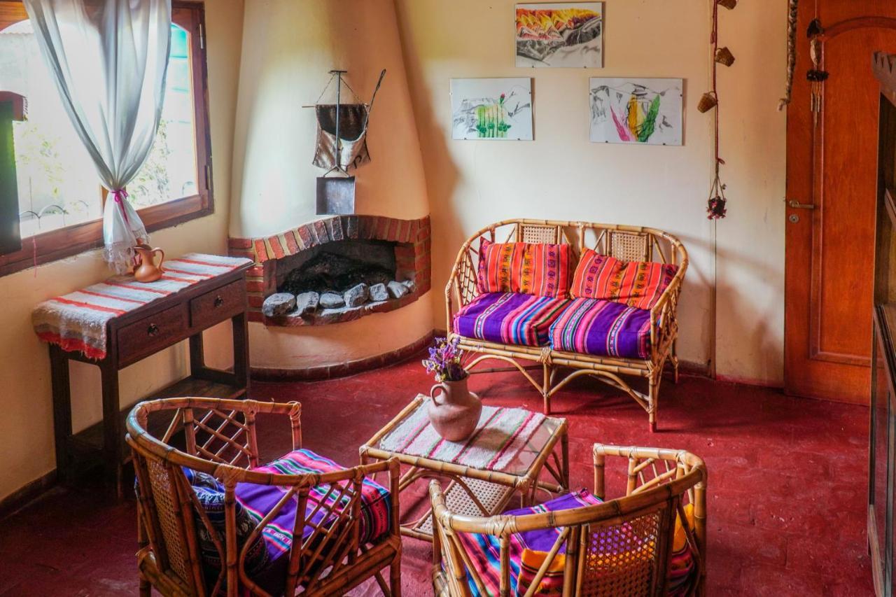 Azul Humahuaca Hostal Exterior photo
